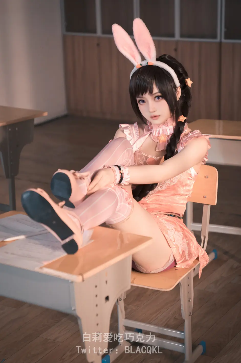 图片[8]-白莉爱吃巧克力[原理猪]精美壁纸欣赏下载【20套】-游戏兄弟