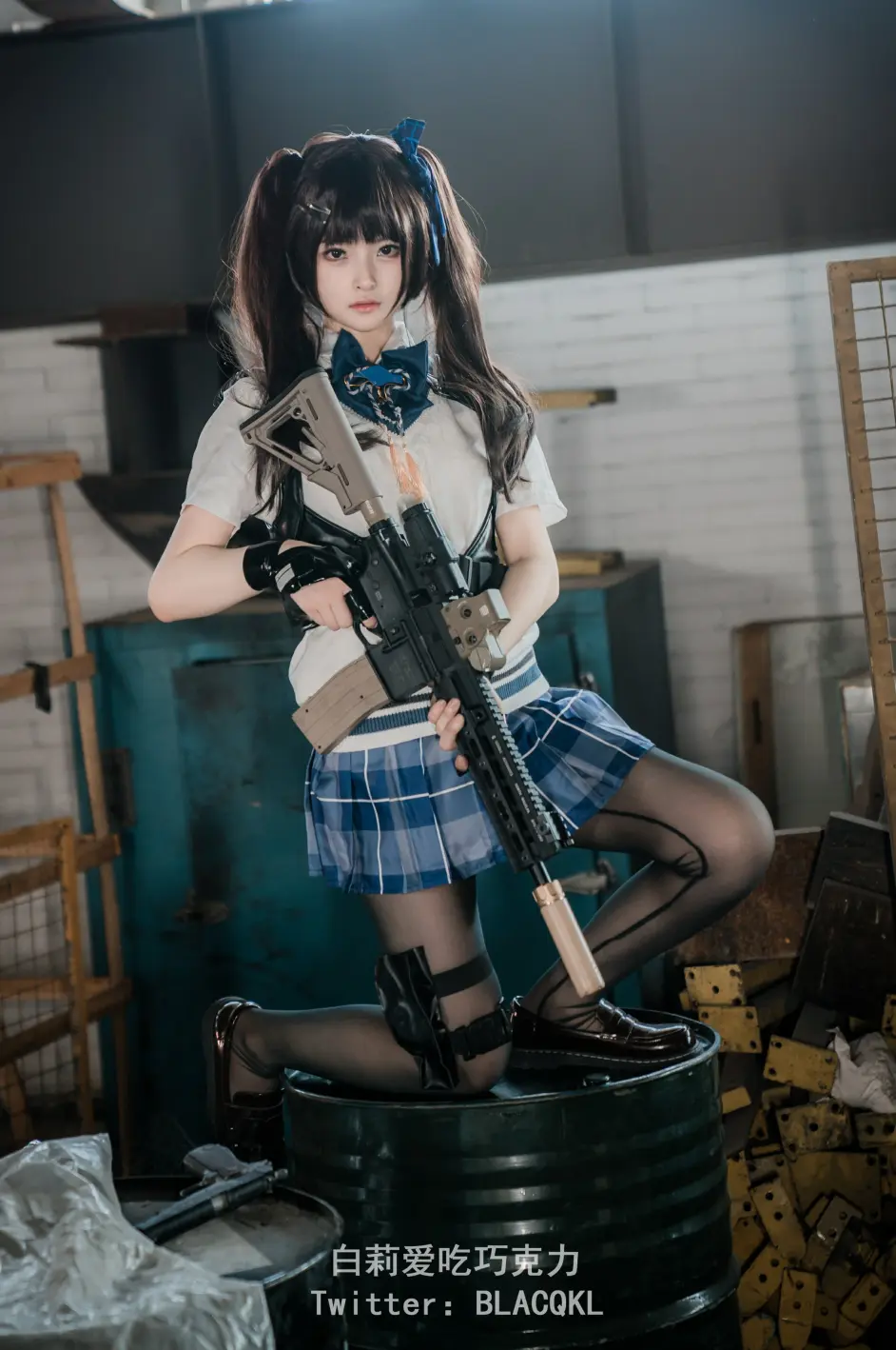 图片[9]-白莉爱吃巧克力[原理猪]精美壁纸欣赏下载【20套】-游戏兄弟