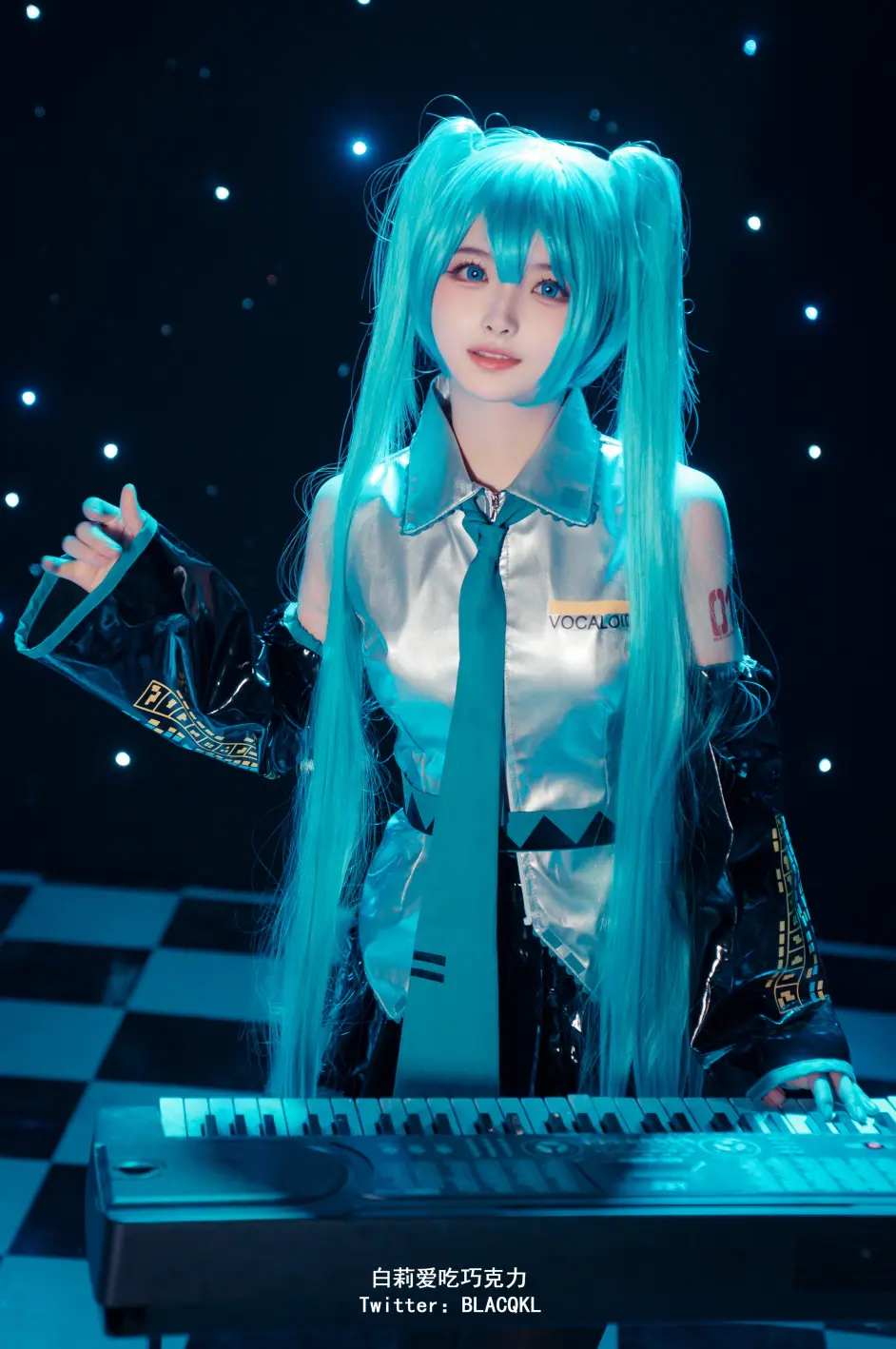 图片[12]-白莉爱吃巧克力[原理猪]精美壁纸欣赏下载【20套】-游戏兄弟